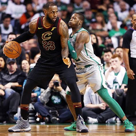 celtics vs cleveland|Celtics vs. Cavaliers: LeBron James' brilliance leads Cleveland to .